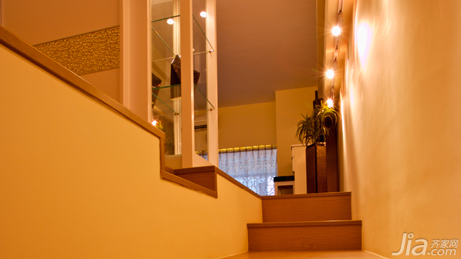 LED筒灯清晰照亮每一级台阶