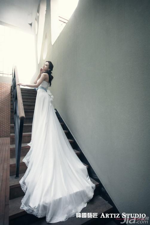 90后婚纱摄影工作室_90后韩式婚纱图片