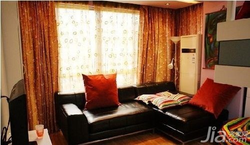小户型装修,loft风格,客厅,黑色,大气,沙发,窗帘