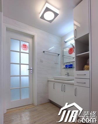 公寓装修,80平米装修,5-10万装修,简约风格,卫生间,洗手台,灯具,简洁