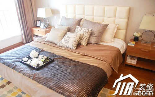 公寓装修,80平米装修,富裕型装修,混搭风格,卧室,床,床头软包,飘窗
