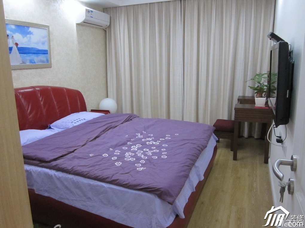 简约风格,60平米装修,卧室,床,卧室,床,窗帘,梳妆台,电视背景墙,卧室背景墙