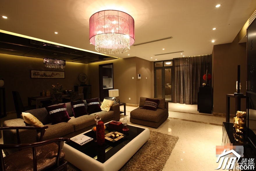公寓装修,90平米装修,简约风格,富裕型装修,客厅,黑色,大气,沙发,茶几,窗帘,灯具