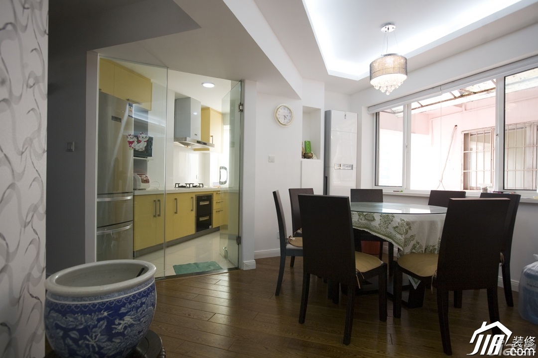 简约风格,二居室装修,富裕型装修,ID城市空间,厨房,餐厅,灯具,餐桌,橱柜