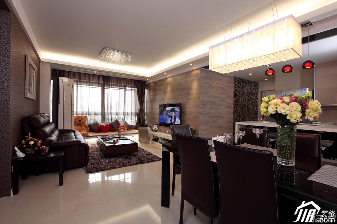 婚房装修,富裕型装修,欧式风格,公寓装修,ID城市空间,客厅,餐厅,沙发,茶几,窗帘,灯具,餐桌,装饰画,沙发背景墙,电视背景墙