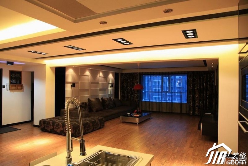 跃层装修,四房以上装修,豪华型装修,15-20万装修,混搭风格,客厅,沙发,茶几,窗帘,灯具