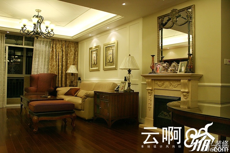 公寓装修,130平米装修,富裕型装修,混搭风格,东南亚风格,客厅,暖色调,温馨,沙发,窗帘,灯具,茶几,装饰画