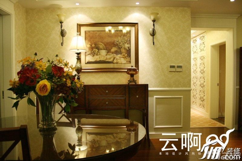公寓装修,130平米装修,富裕型装修,混搭风格,东南亚风格,餐厅,暖色调,温馨,背景墙,灯具,餐桌,装饰画