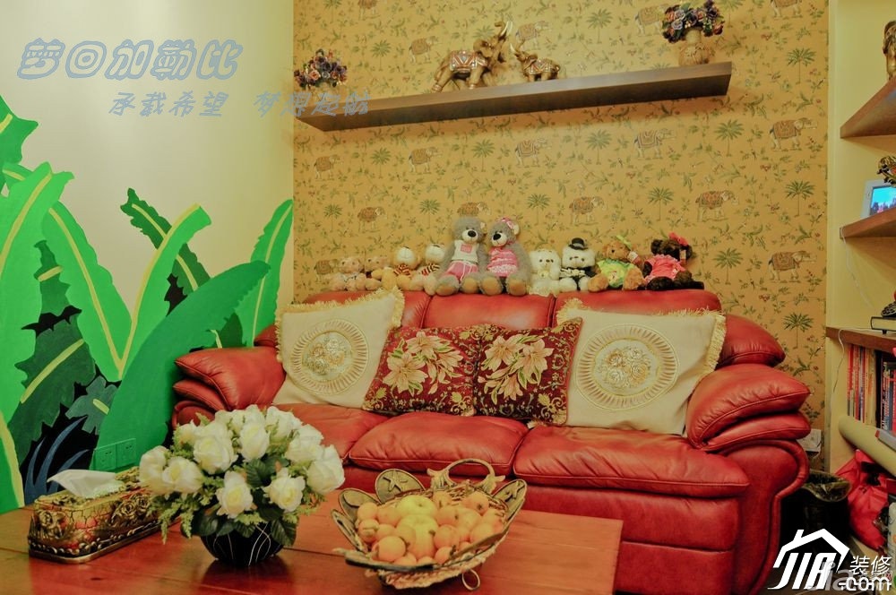 富裕型装修,地中海风格,80平米装修,小户型装修,客厅,沙发,餐桌,壁纸