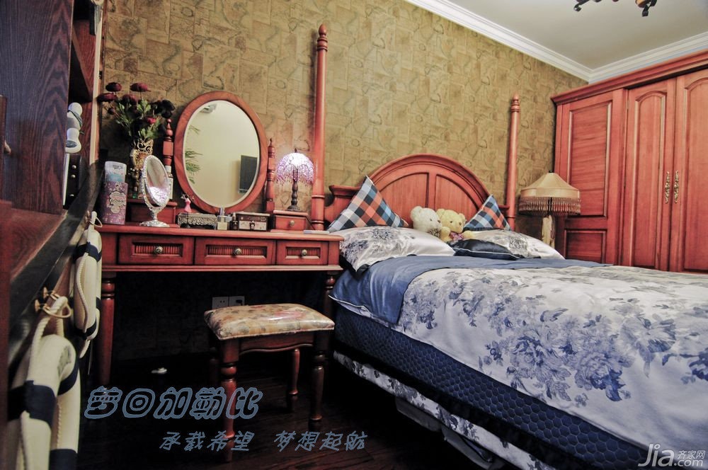 富裕型装修,地中海风格,80平米装修,小户型装修,卧室,床,床头柜,舒适,壁纸 