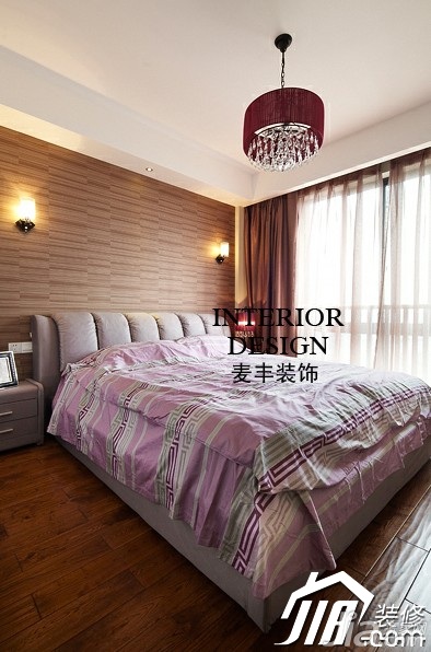 公寓装修,130平米装修,经济型装修,简约风格,卧室,床,窗帘,卧室背景墙,灯具