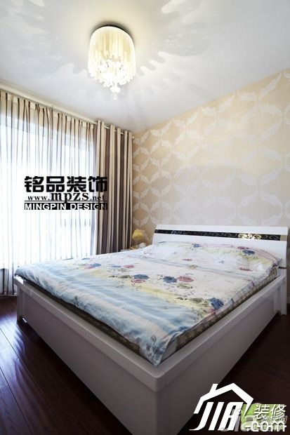 二居室装修,90平米装修,15-20万装修,简约风格,窗帘,壁纸,床,卧室