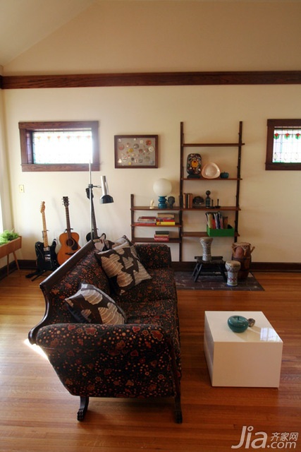 公寓装修,100平米装修,经济型装修,混搭风格,海外家居,客厅,沙发,茶几