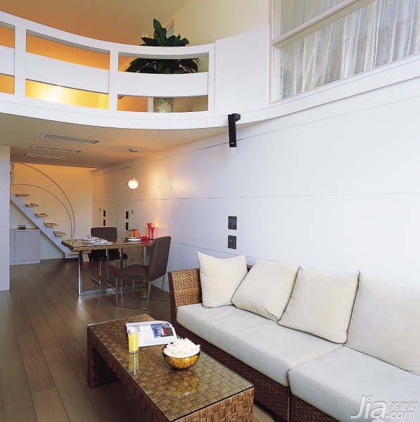 公寓装修,60平米装修,经济型装修,简约风格,台湾家居,客厅,沙发,茶几,餐桌