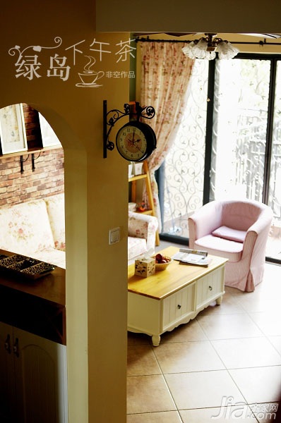 公寓装修,田园风格,80平米装修,经济型装修,非空,客厅,沙发,茶几