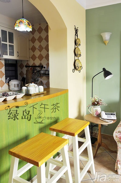 公寓装修,田园风格,80平米装修,经济型装修,非空,客厅,吧台,吧台椅,灯具,厨房,橱柜