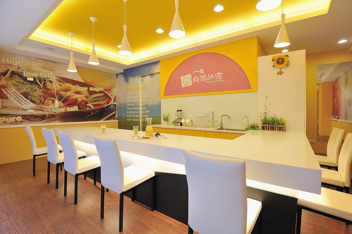 简约风格,黄色,小户型装修,餐桌