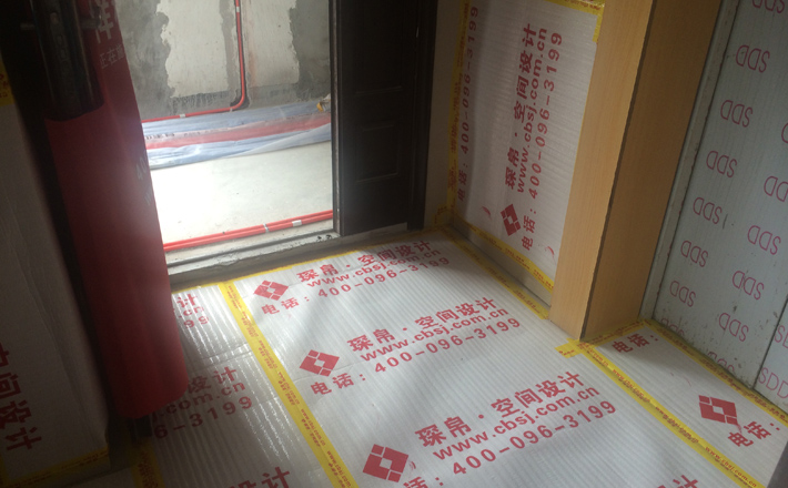 尺寸,工艺做详细交底 成品保护 进户门前电梯口地砖成品保护 水电完工