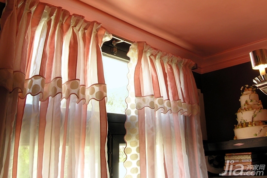 家居室窗帘如何选购 窗帘清洗保养方法