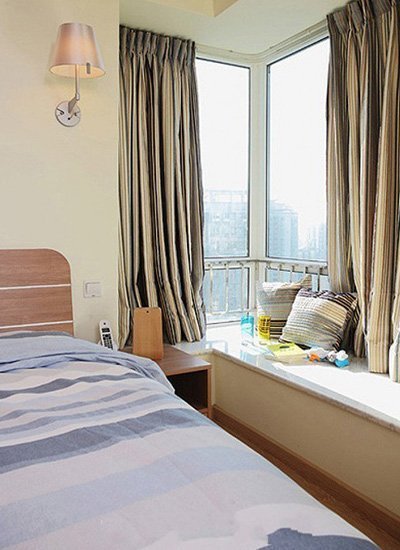 卧室转角飘窗图片14/14