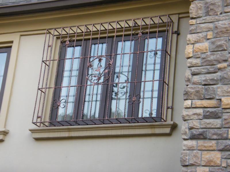 铁艺防盗窗产品的特点