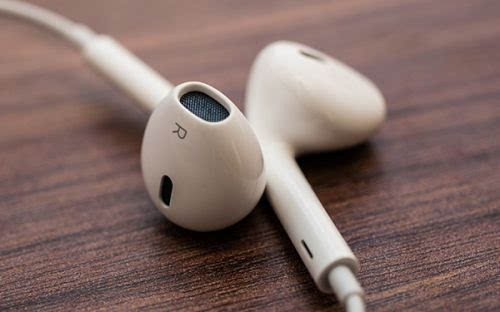 苹果耳机如何辨别真假苹果有蓝牙耳机吗?