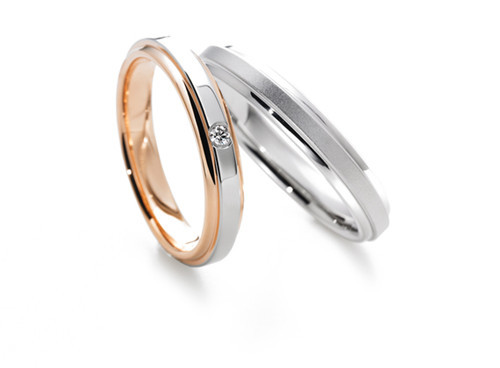 订婚一般买什么戒指 订婚戒指一般多少钱合适