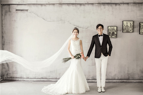 一组婚纱照多少钱_扬州拍一组韩式婚纱照要多少钱