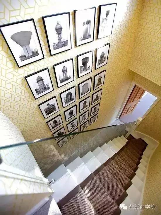 一张壁纸可以让楼梯如此漂亮！