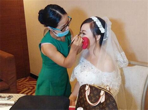 婚礼化妆师怎么选 结婚化妆师选择方法_新娘造