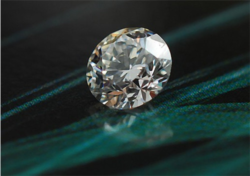 什么是裸钻，裸钻和钻石有什么区别？