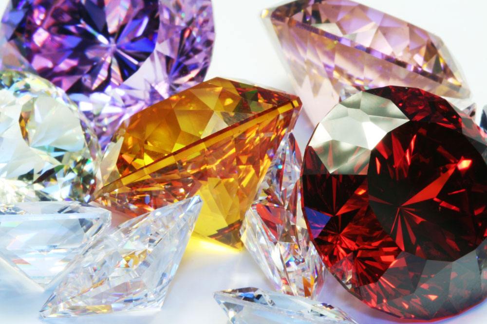 彩色钻石颜色都有哪些 如何选择彩色钻石_婚戒首饰_婚庆百科_齐家网