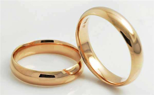 男士戒指戴法解读 结婚戒指佩戴的正确方式_婚