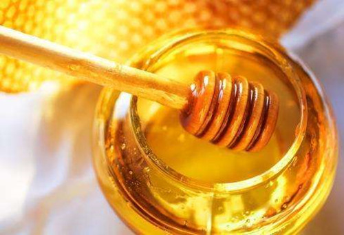 什么牌子的蜂蜜比较好 女人长期喝蜂蜜水好吗