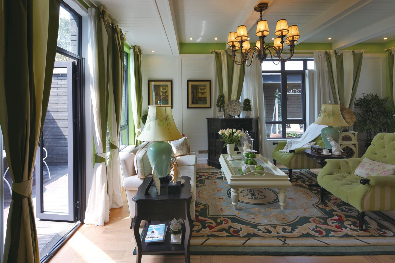 别墅装修,20万以上装修,140平米以上装修,客厅,田园风格,窗帘,地毯,绿色