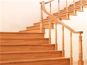 楼梯可以铺强化地板吗 楼梯铺木地板的7大注意事项