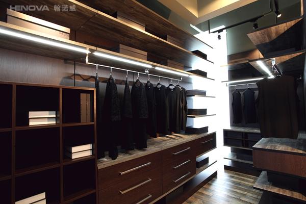 上海定制衣柜现代化魅力在哪？
