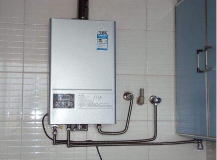 燃气热水器排名_燃气热水器安装图片