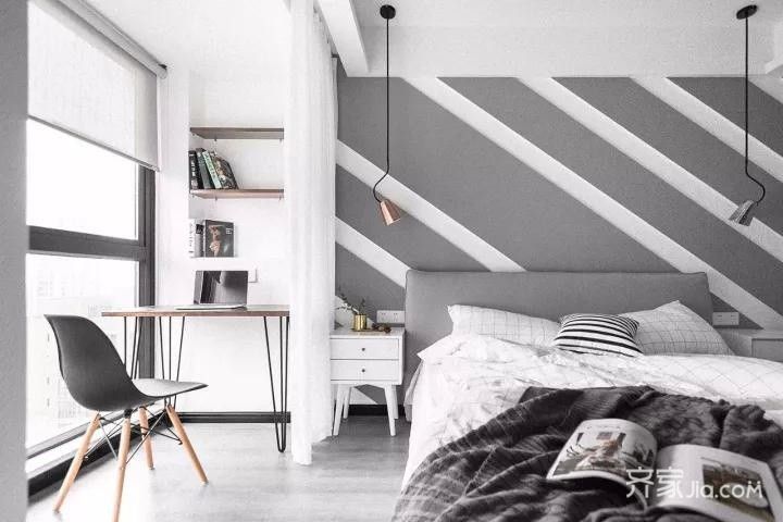 主卧的床头刷灰色漆,搭配简洁的家具,小清新十足.