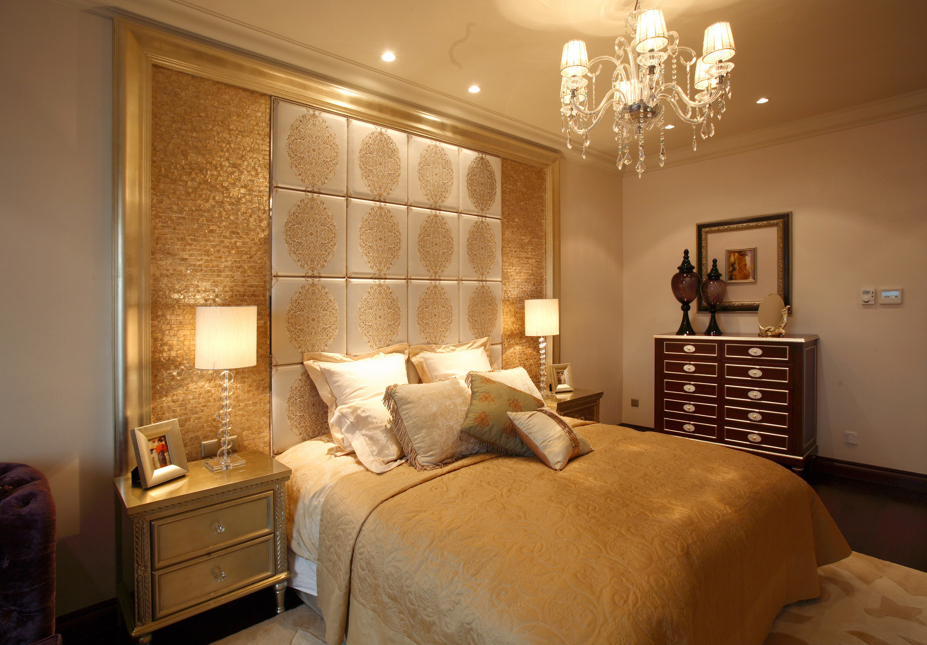豪华型装修,140平米以上装修,欧式风格,大户型,卧室背景墙,暖色调