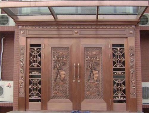 安装铜门还是木门 铜门保养方式有哪些