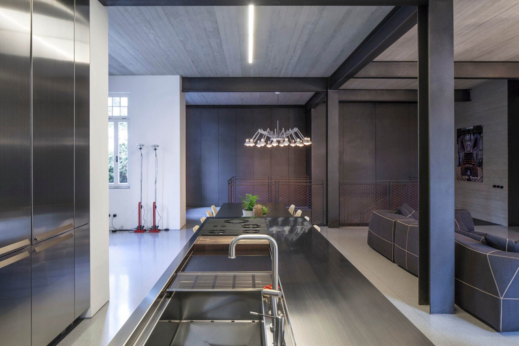 不锈钢开放式厨房 现代北欧风情设计