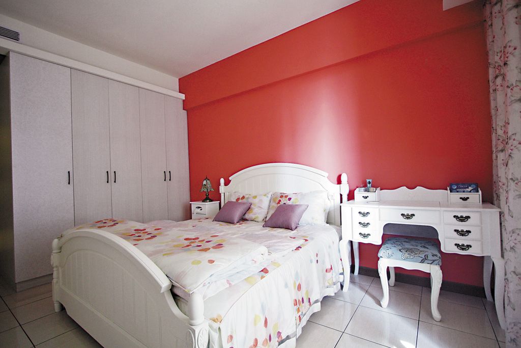 卧室,背景墙,北欧,红色