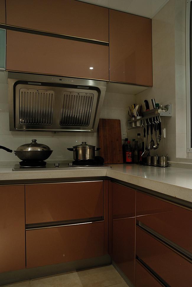 现代简约家装厨房橱柜设计