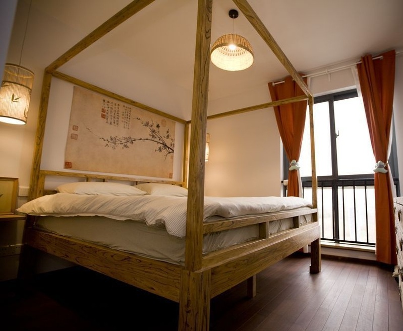 古典中式卧室四柱床装饰图