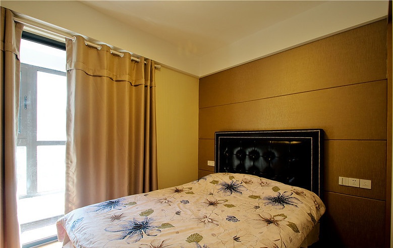 简约现代卧室床头背景墙装饰案例图