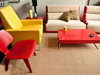 红+黄 靓丽色彩打造65平时尚艺术宜居