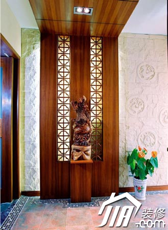 现代糅合中式 传统两室房处处彰显名族之风