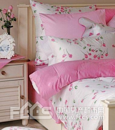 各种花色系列床品套件 柔化空间更添美感