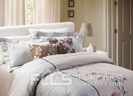 各种花色系列床品套件 柔化空间更添美感